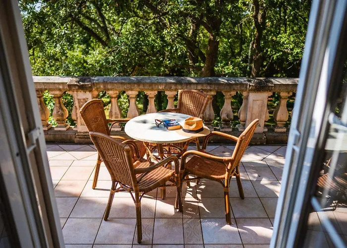 Traditionelles Steinhaus Mit Privatem Beheiztem Pool By Interhome بيت للعطل *